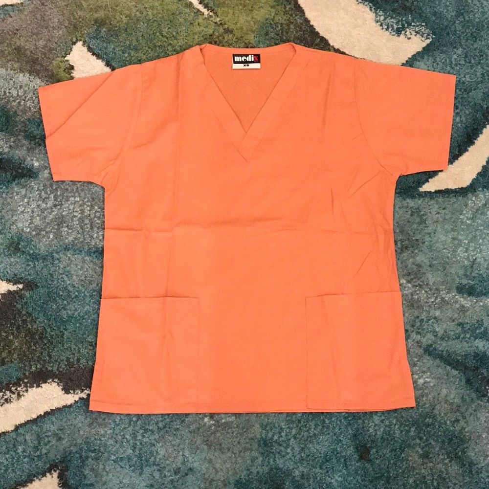 XS scrub top